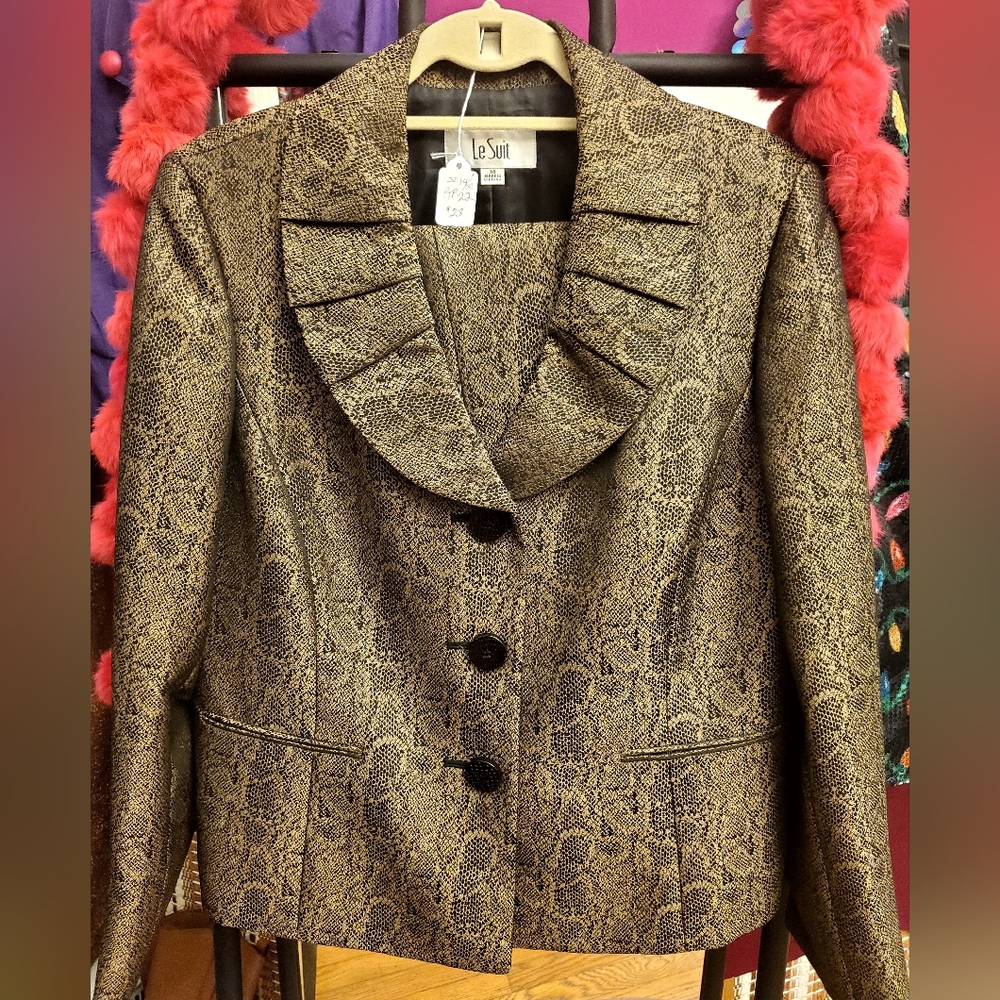 Le Suit Skirt Suit